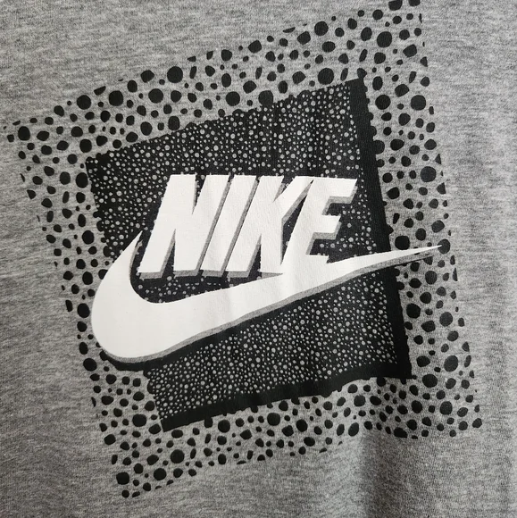Men's Nike T-shirt - Picture 2 of 3